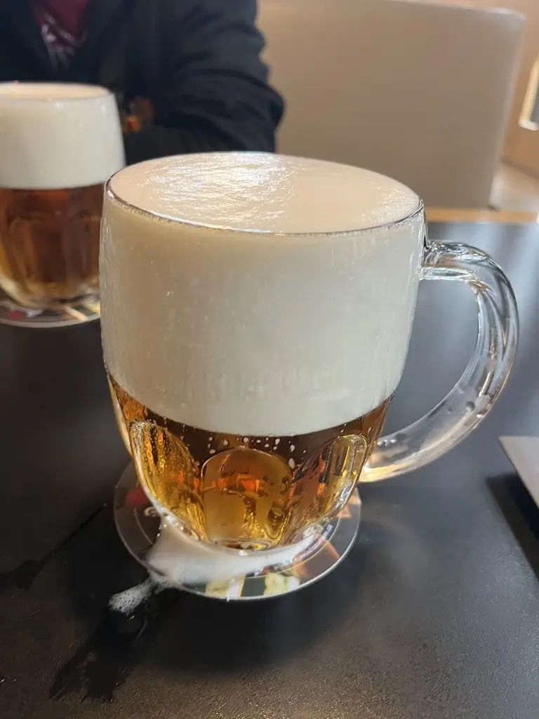 Restaurace Hokejka_Černý Most_slider_image_3