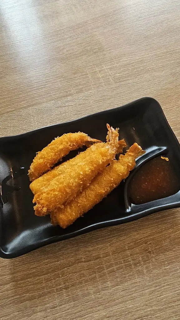 Ben Malu_Hong Xia_Černý Most_review