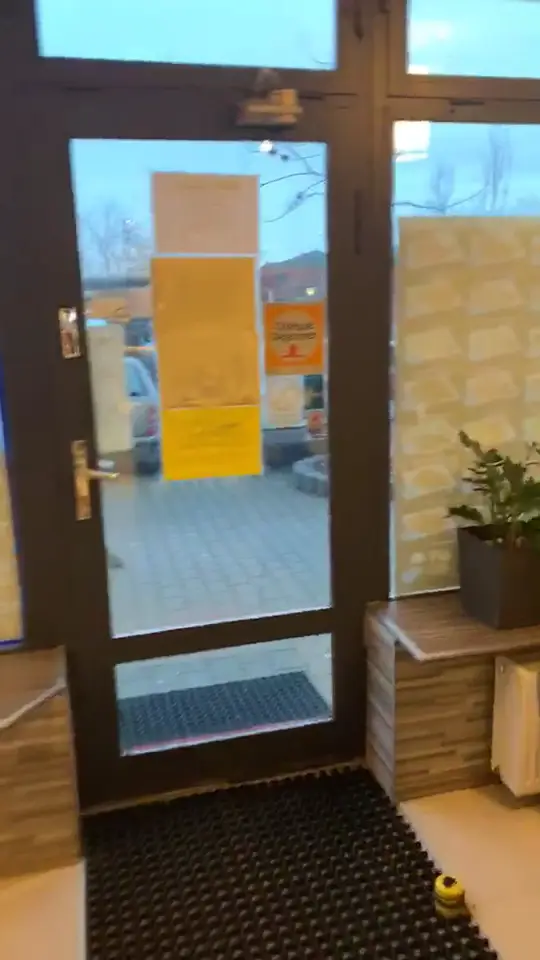 Hong Xia_Černý Most_slider_image_2