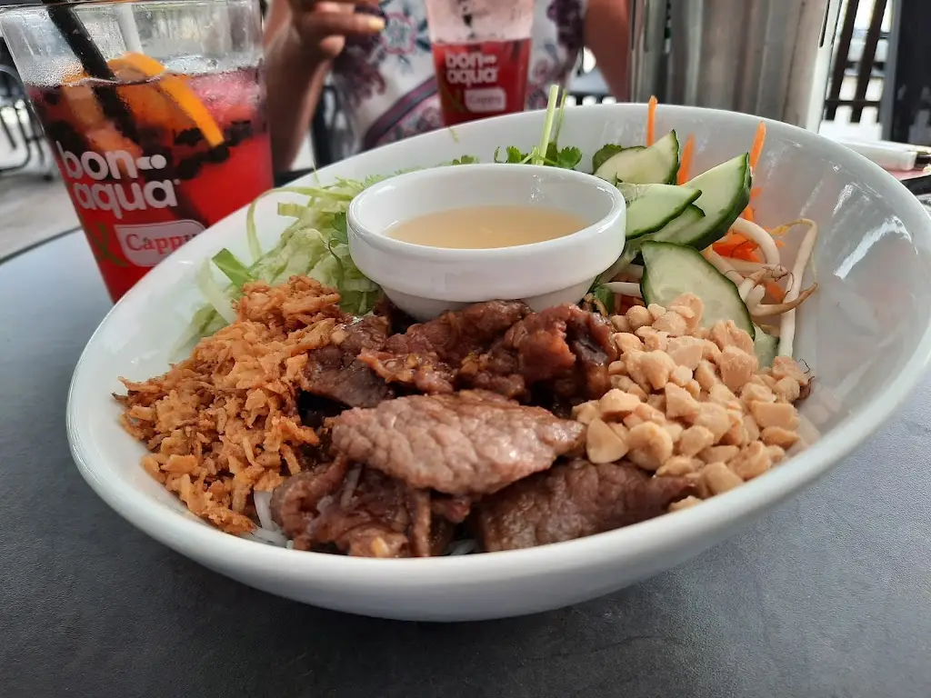 Kally Miteva_JAMBOL_Černý Most_review