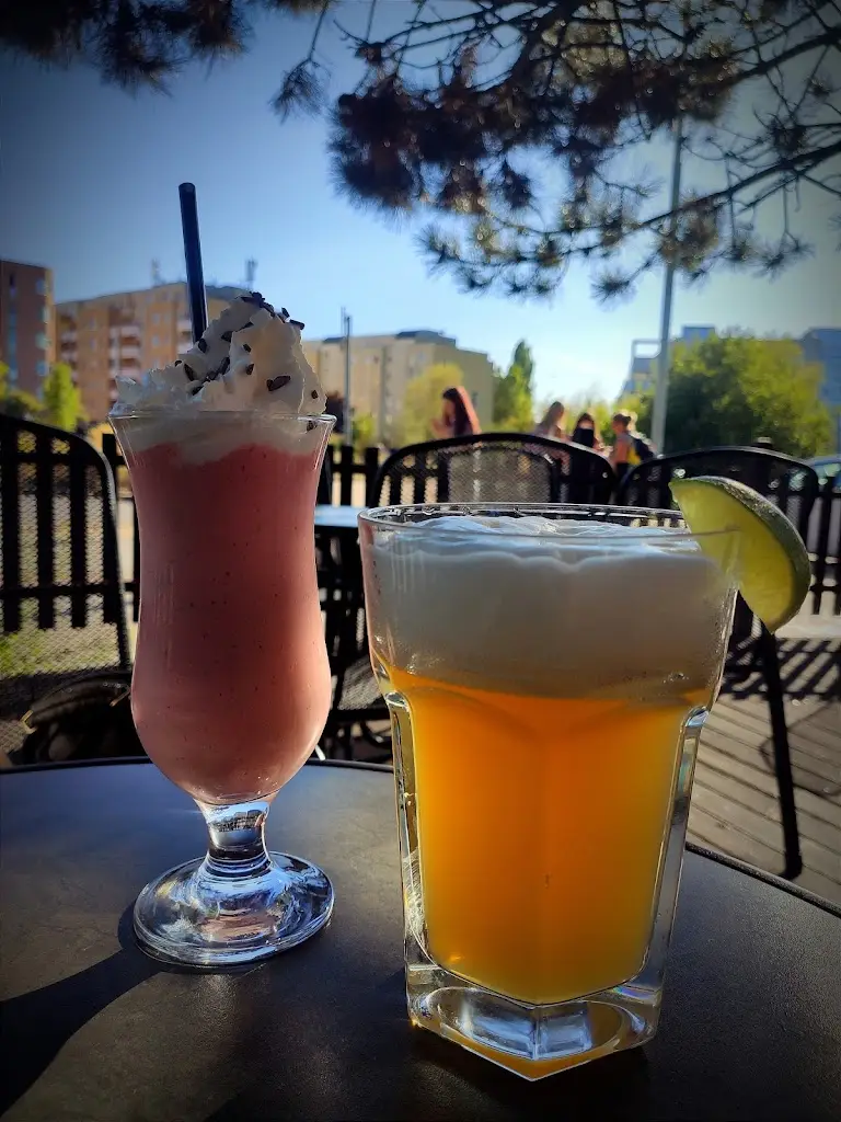 JAMBOL_Černý Most_slider_image_3