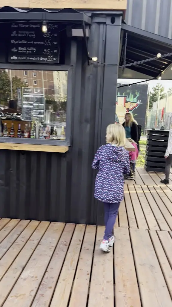 Bistro Plechárna_Černý Most_slider_image_2