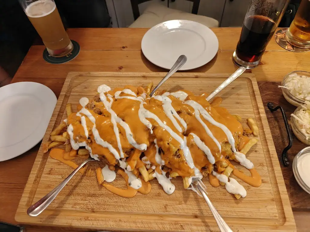 Jan Šafr_Restaurace U Lípy_Černý Most_recensione