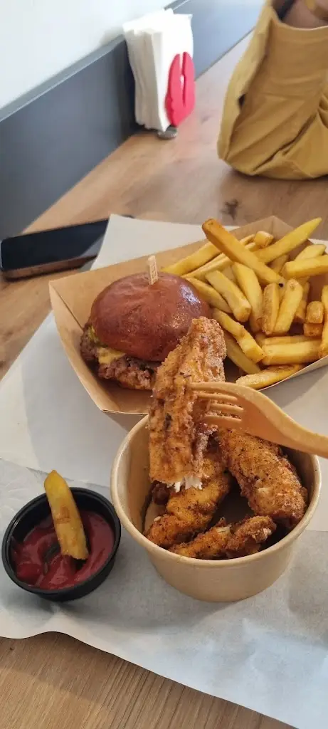 Bahram G_Heart Attack Burger_Kbely_review