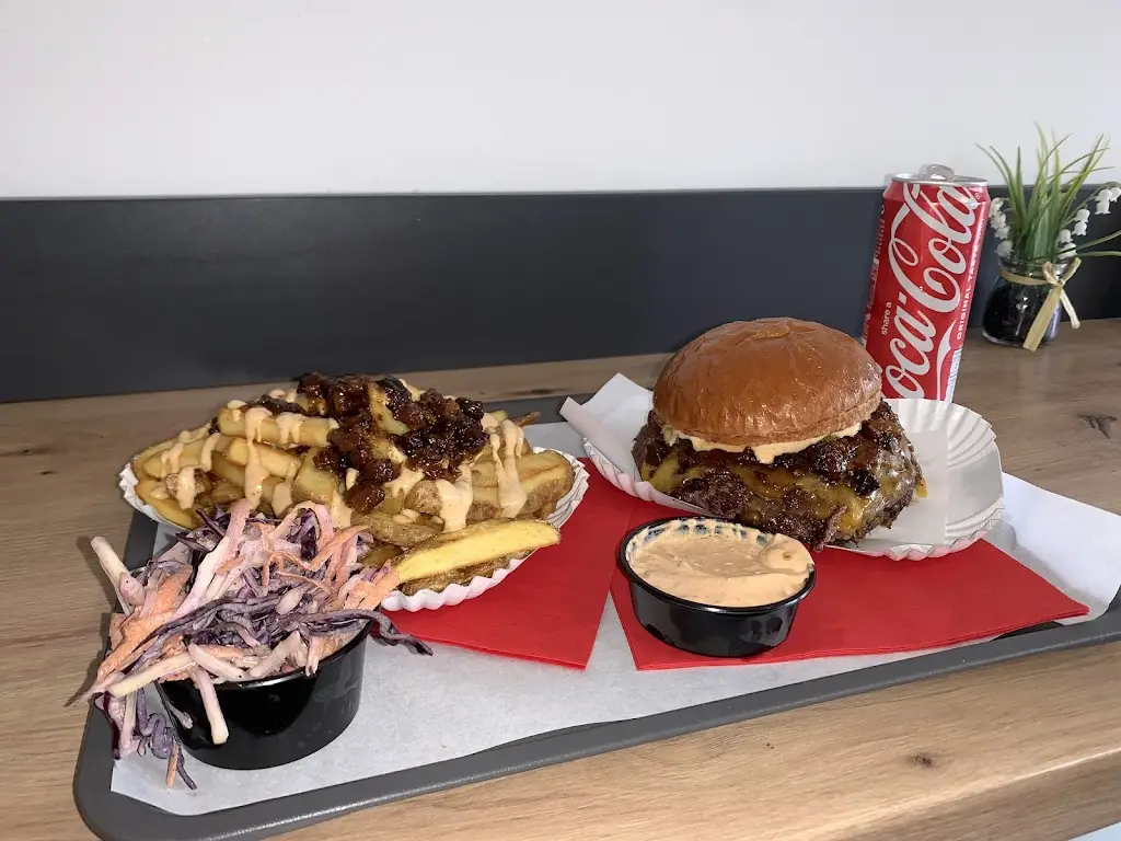 Heart Attack Burger_Kbely_slider_image_3