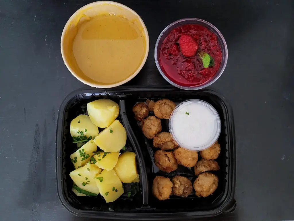 Huyen Ngo_Wevar Delivery_Kbely_review