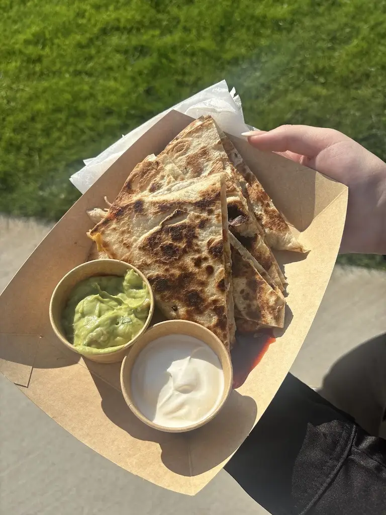 přívYES!_Libeň_slider_image_2