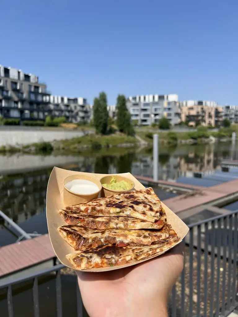 přívYES!_Libeň_slider_image_3