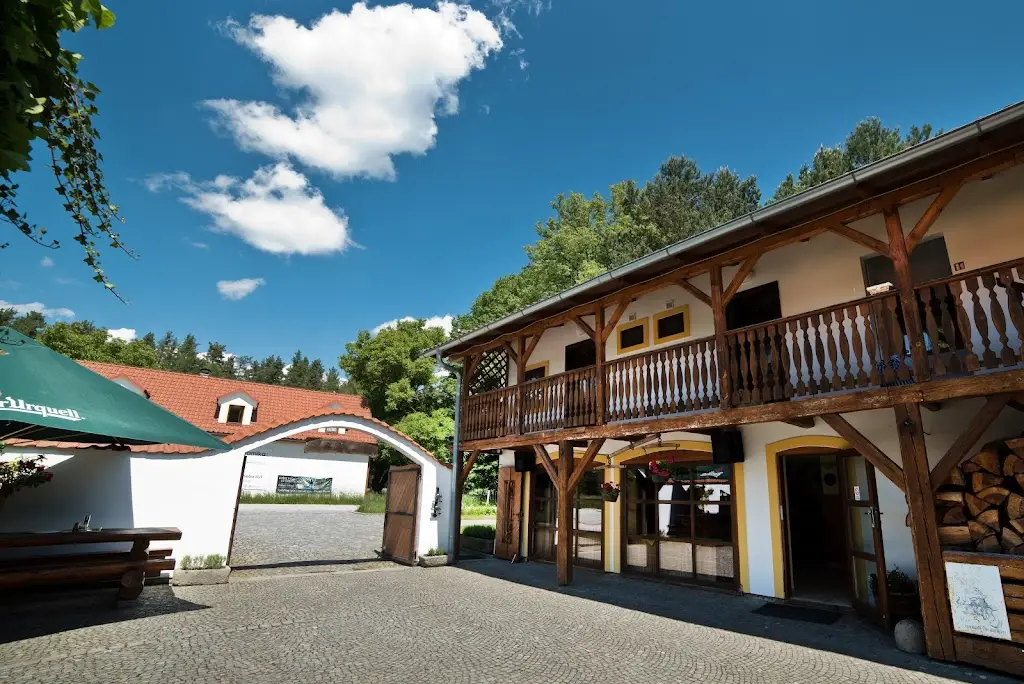 Restaurace a penzion Kamínek restaurant in Nové Hrady