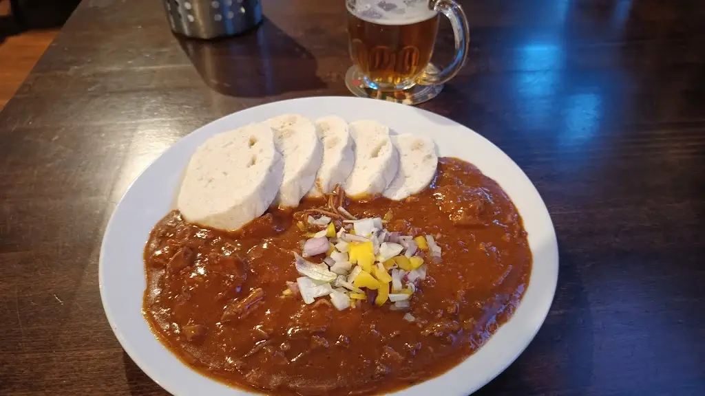 Paweł Kopczewski_U Jarolímků_Libeň_review