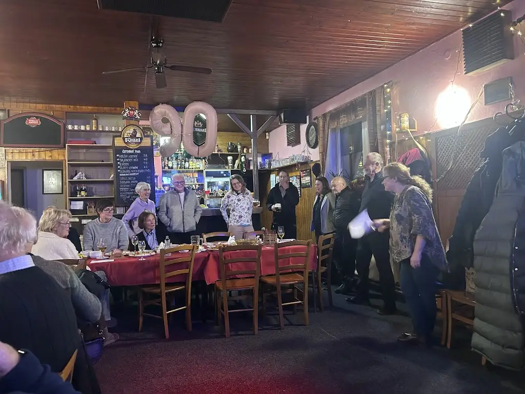 Kristyna Stara_Restaurace u Králů_Letňany_review