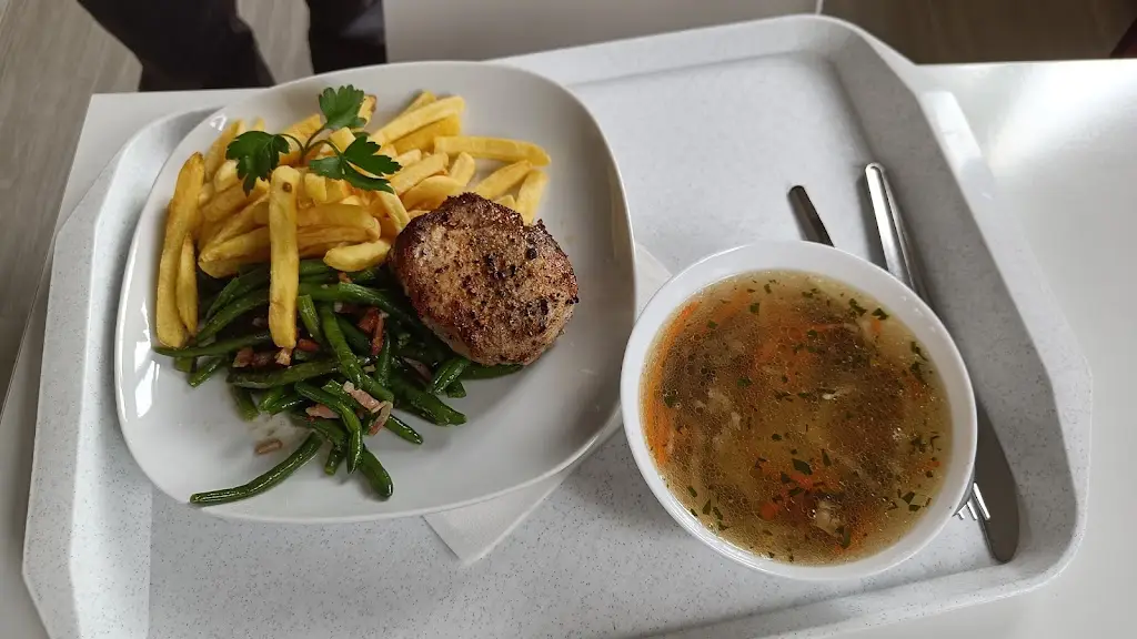 Anežka Svobodová_Maximum Cantina_Letňany_review