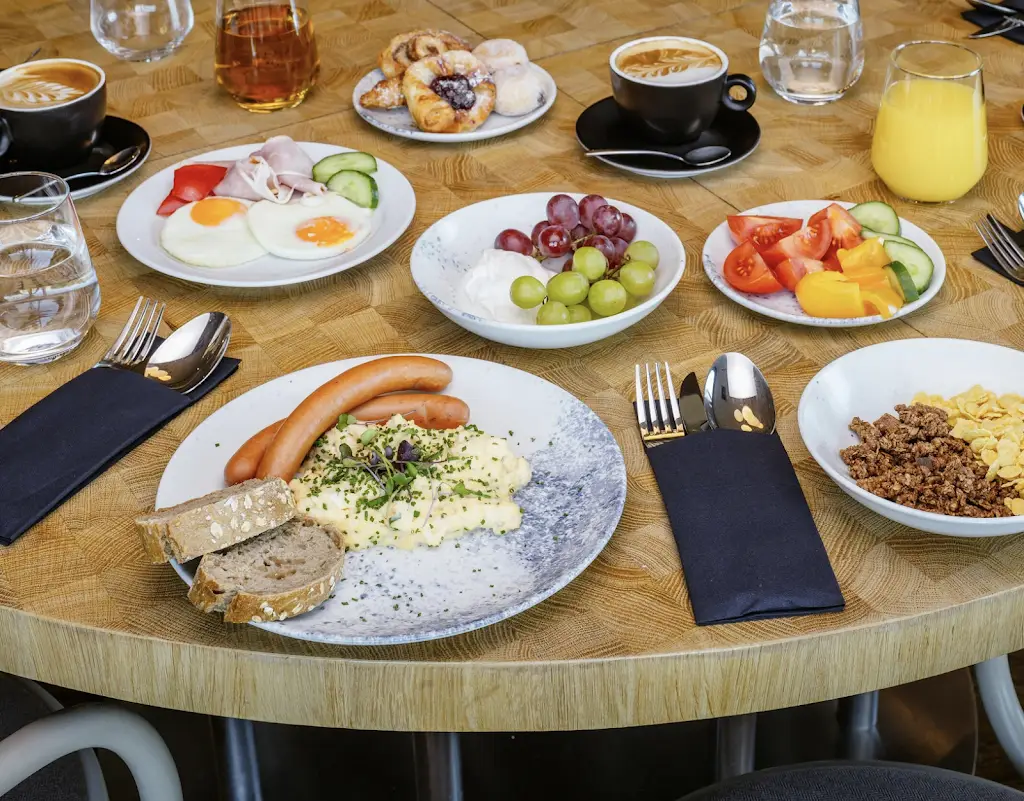 The One Bistro & Bar_Letňany_slider_image_3