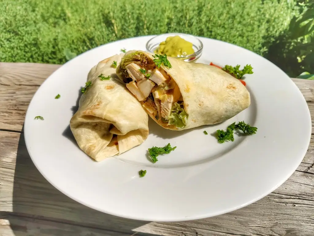 Restaurace Na Kempu_Dolní Počernice_slider_image_3