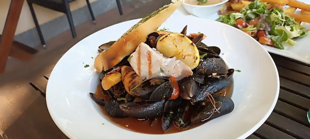 Alexander Tsykunov_Il Giardino_Braník_review