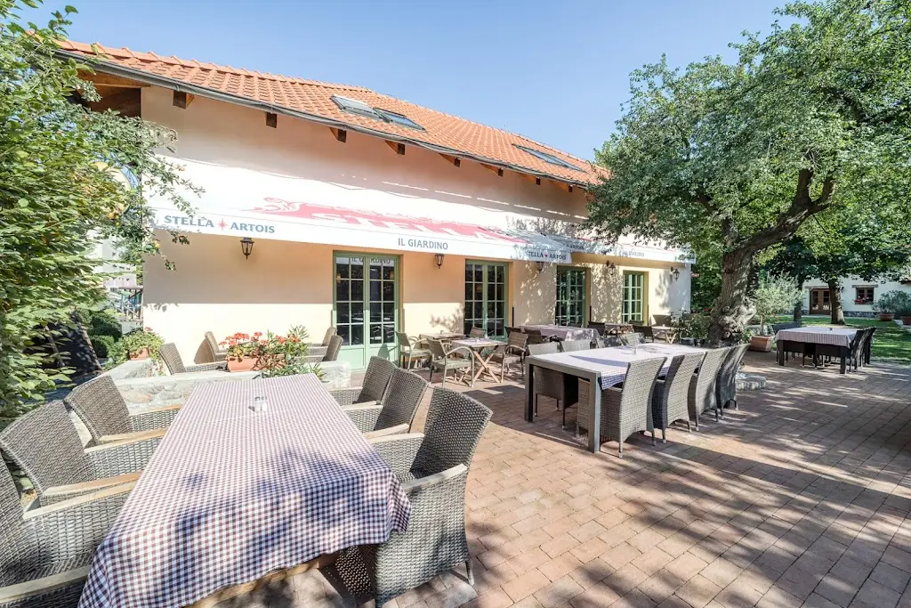 Il Giardino restaurant in Braník