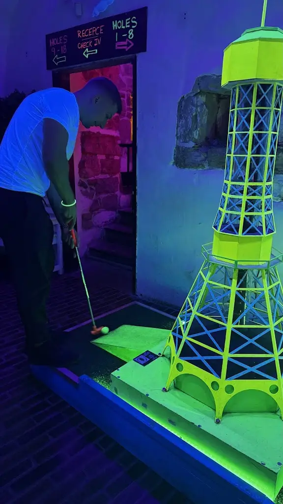 Natalia Palej_Prague Golf & Games_Prague_recensione