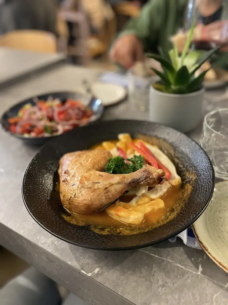 Nesa Abbaspour_5th District Restaurant & Cafe by King Solomon_Prague_review