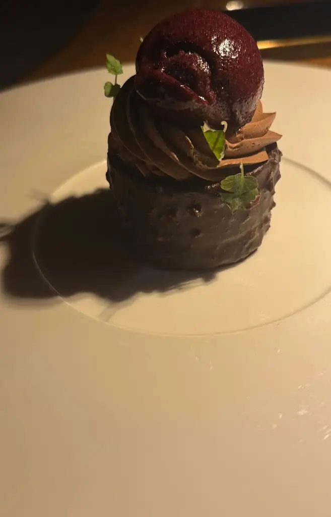 Genya_Restaurant Mlýnec_Prague_review