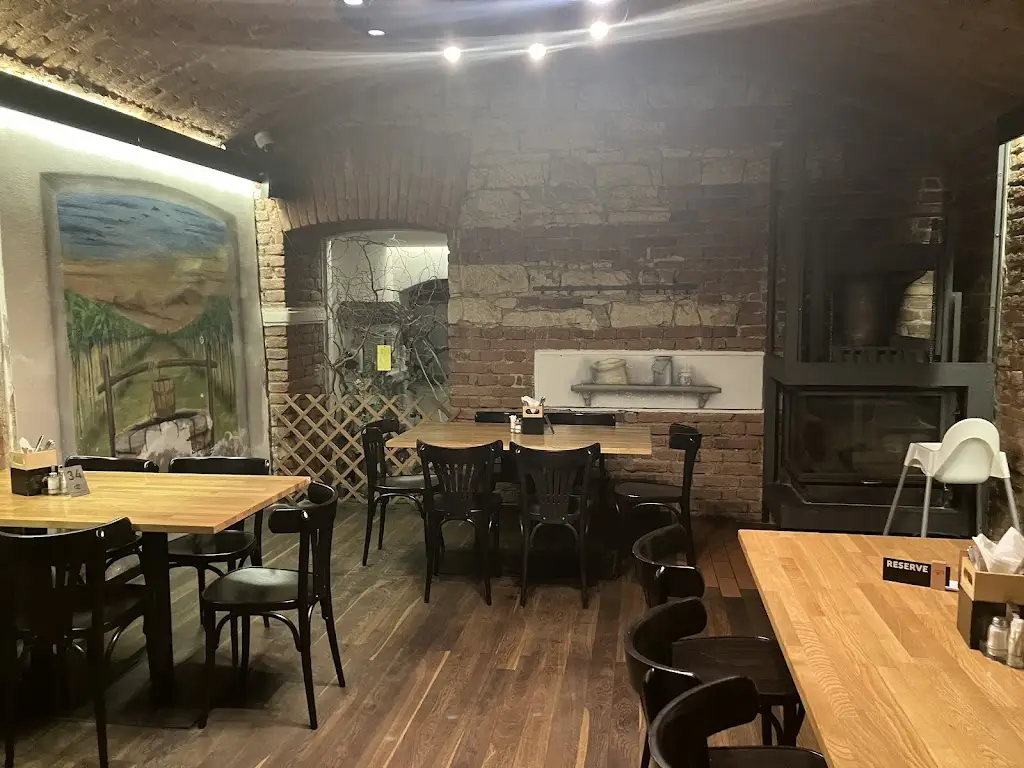 Husinec restaurace_Prague_slider_image_3