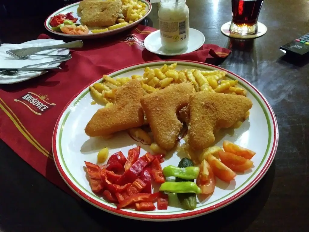 Restaurace Na Veverce_Brandýsek_slider_image_2