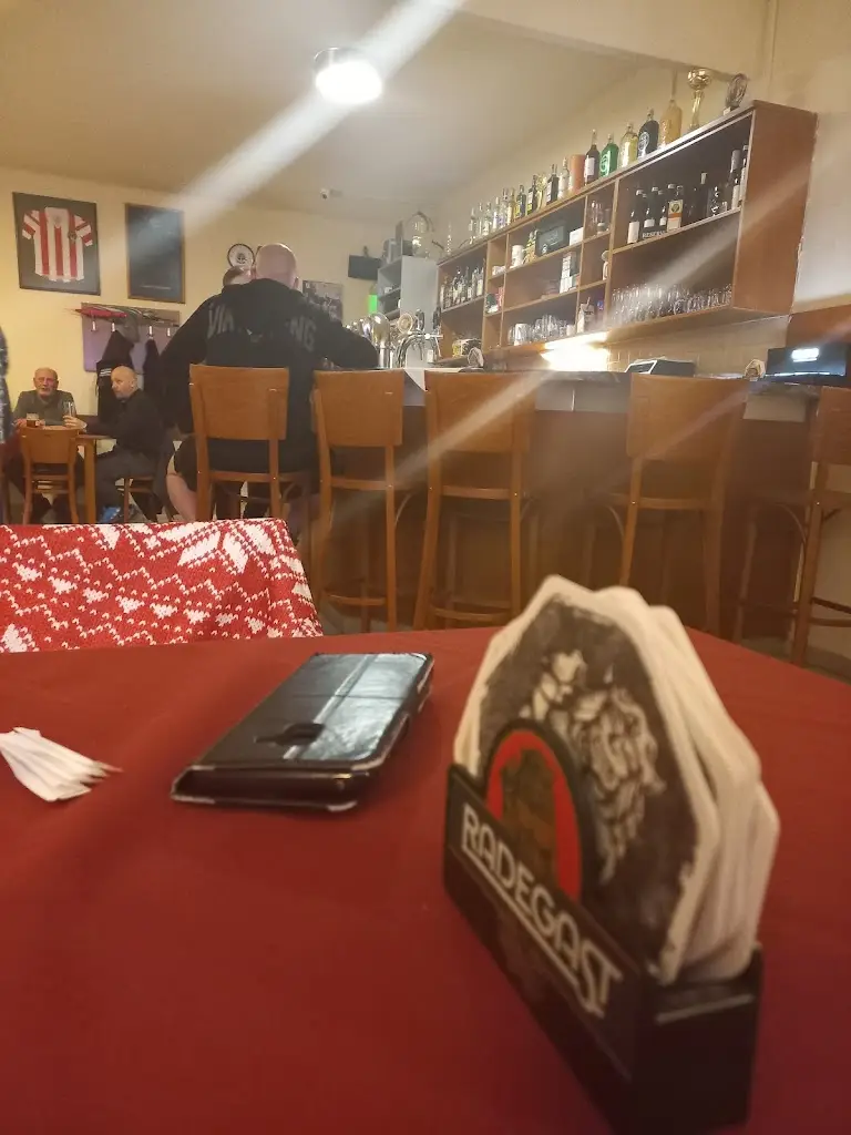 Ondrej Hromek_Restaurace U Pejšů_Prosek_review