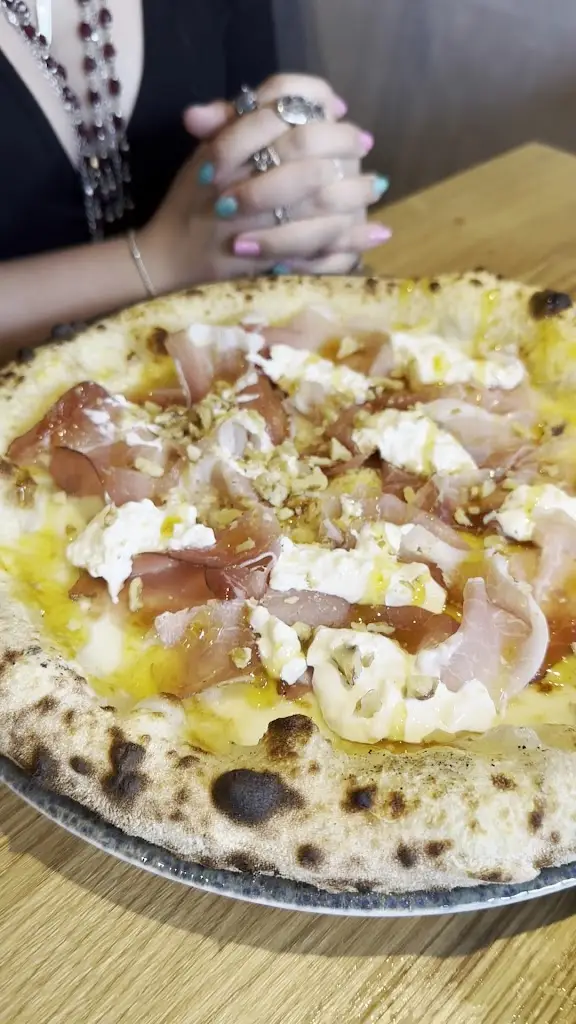 Pizza Labonetta - Prosek_Prosek_slider_image_2