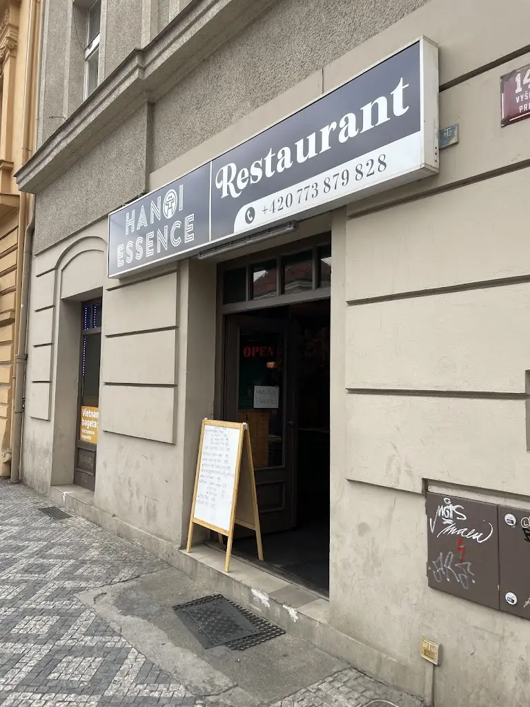 Randy George_Hanoi Essence Restaurant_Vysehrad_review