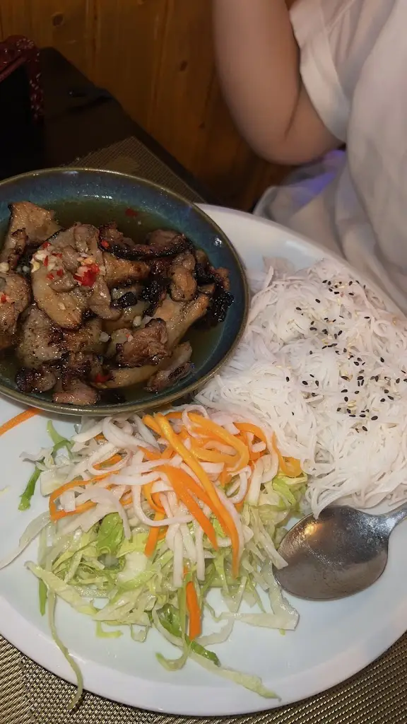 jing_Hanoi Essence Restaurant_Vysehrad_review