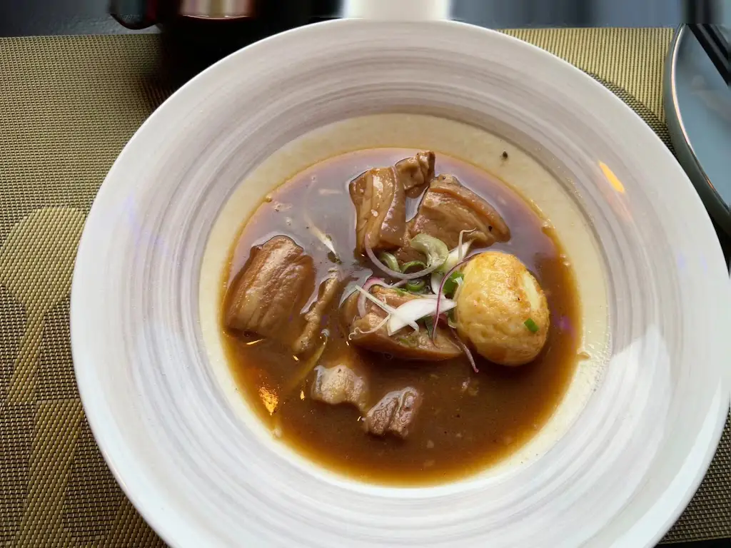 Hanoi Essence Restaurant_Vysehrad_slider_image_2