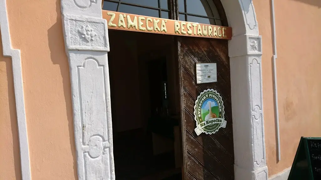Zámecká restaurace restaurant in Nové Hrady