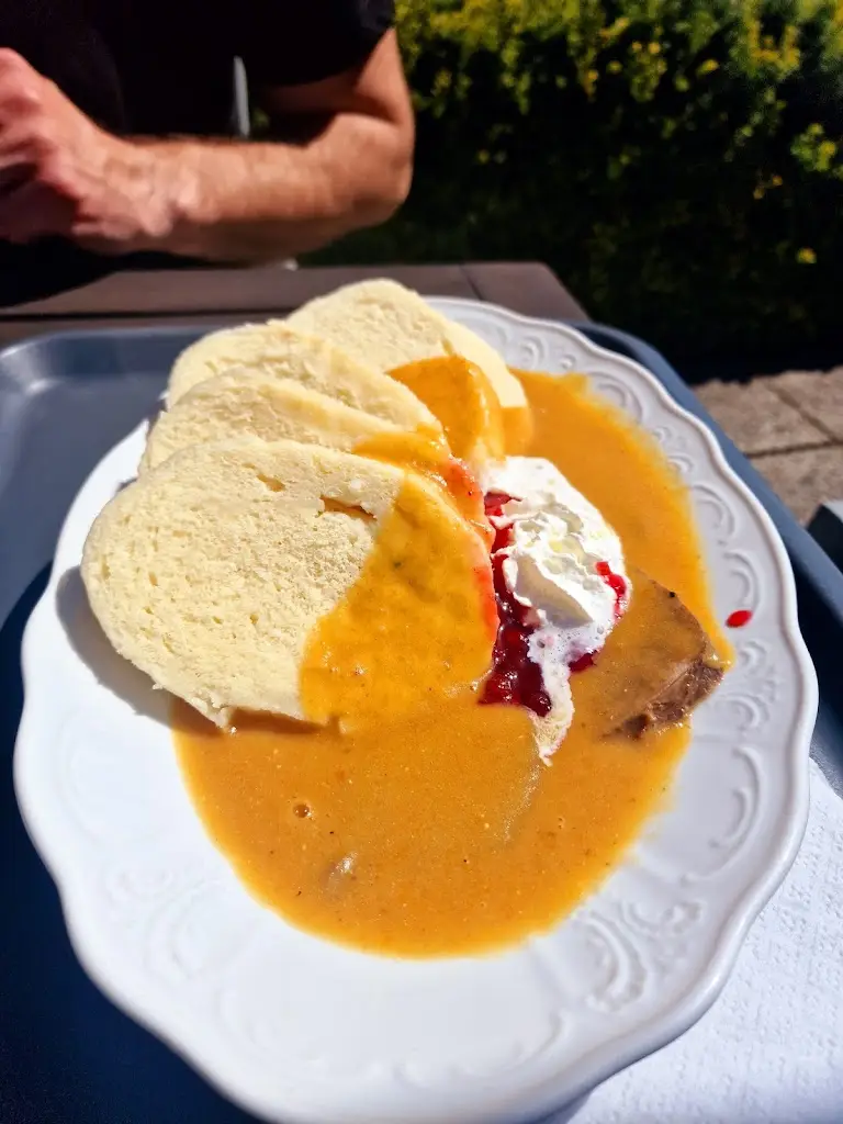 Zámecká restaurace_Nové Hrady_slider_image_2