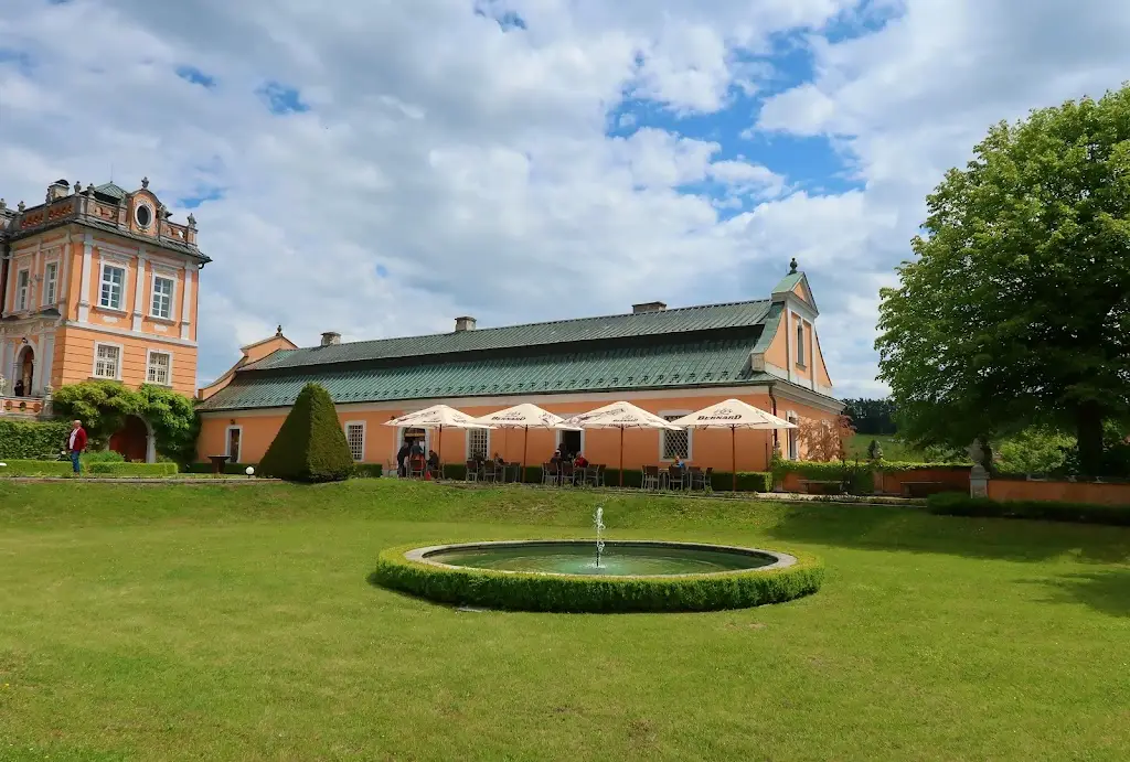 Zámecká restaurace_Nové Hrady_slider_image_3