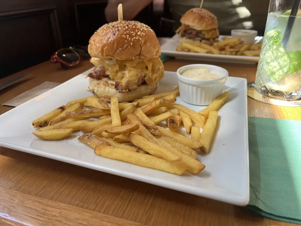 Suberri Pascual Miguelañez_Hospůdka Na Radnici_Vysočany_review