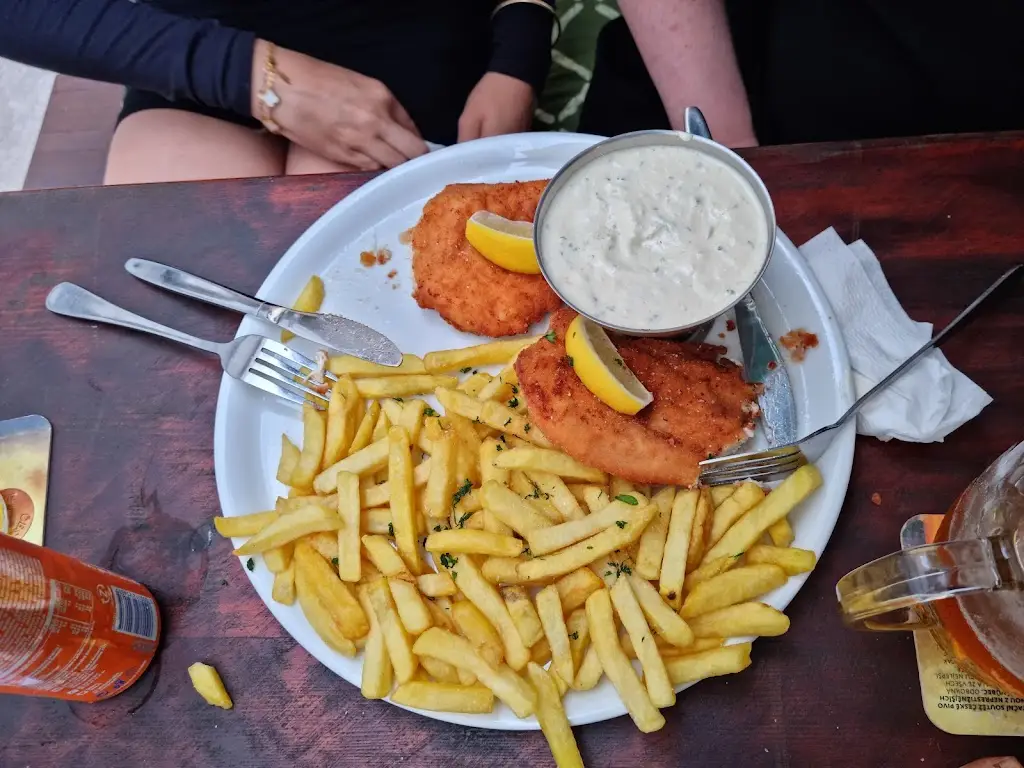 Simon René Mortensen_Restaurace U Kocoura_Vysočany_review