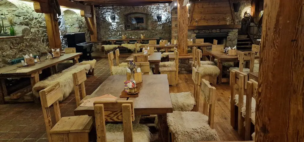 Hans Rokebrand_Špejchar_Březnice_review