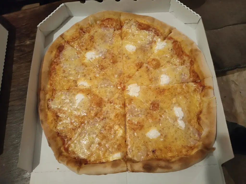 David Malek_Pizzeria La Famiglia_Březnice_review