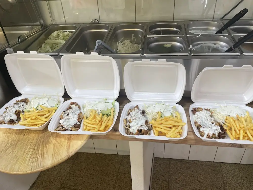 Pizzeria La Famiglia_Březnice_slider_image_3