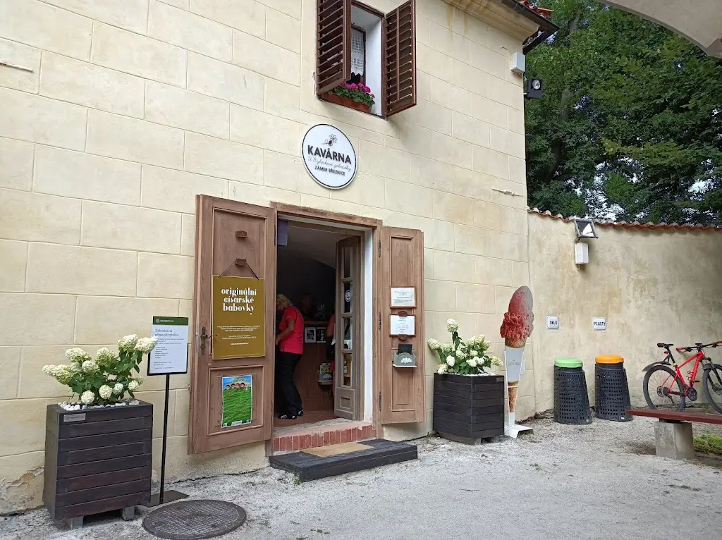 kavárna U bylinkové zahrádky na zámku Březnice_Březnice_slider_image_1