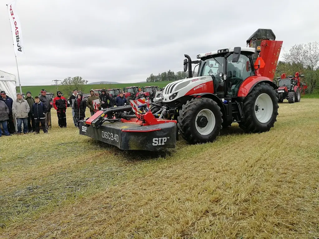 PETROL Čechtice_Čechtice_slider_image_3