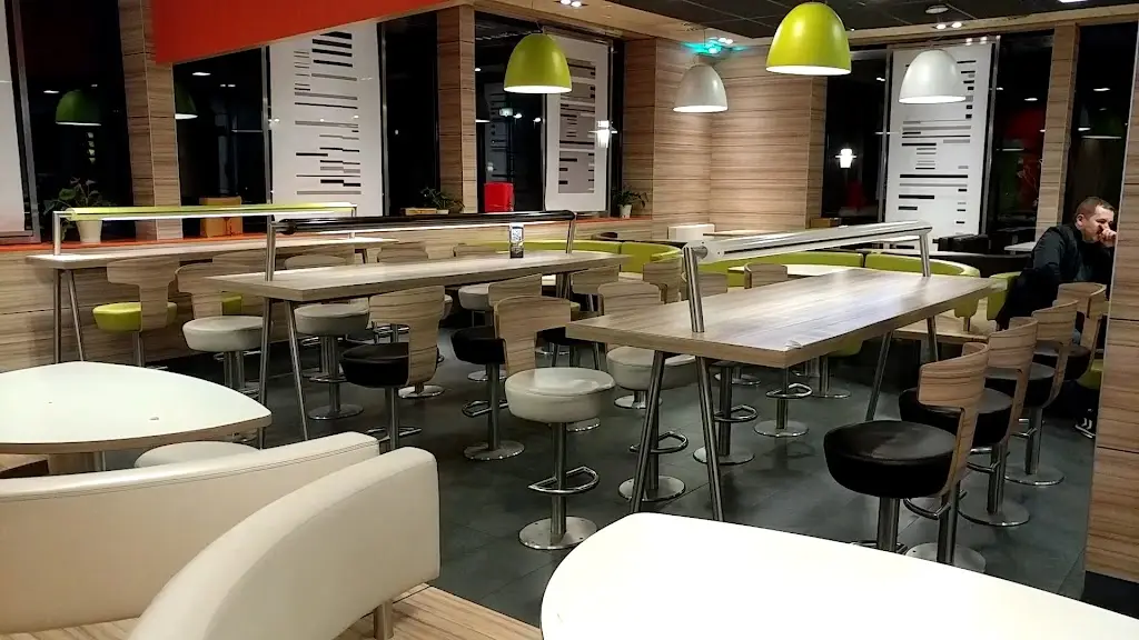 McDonald's_Čechtice_slider_image_2