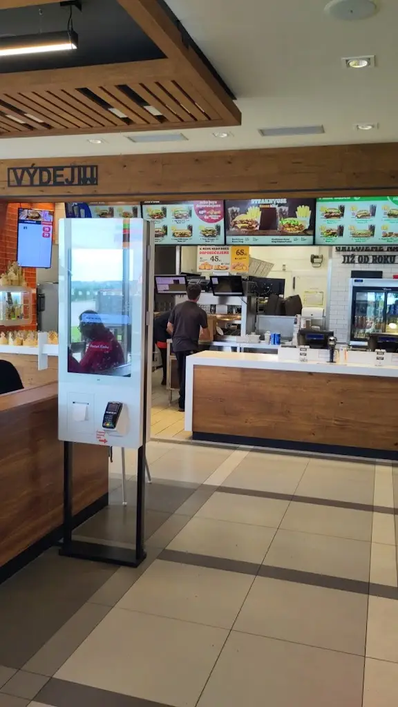 Martin Lucius Hrádela_Burger King Benátky D10 DT_Benátky nad Jizerou_review