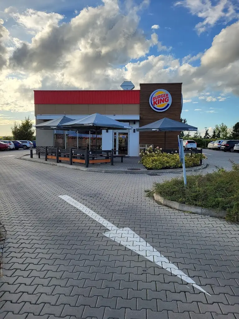 Burger King Benátky D10 DT_Benátky nad Jizerou_slider_image_2