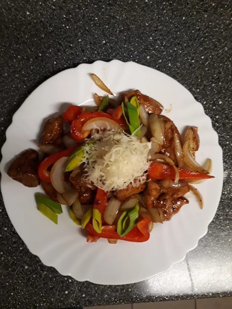 Šťastný hroch_Benátky nad Jizerou_slider_image_2