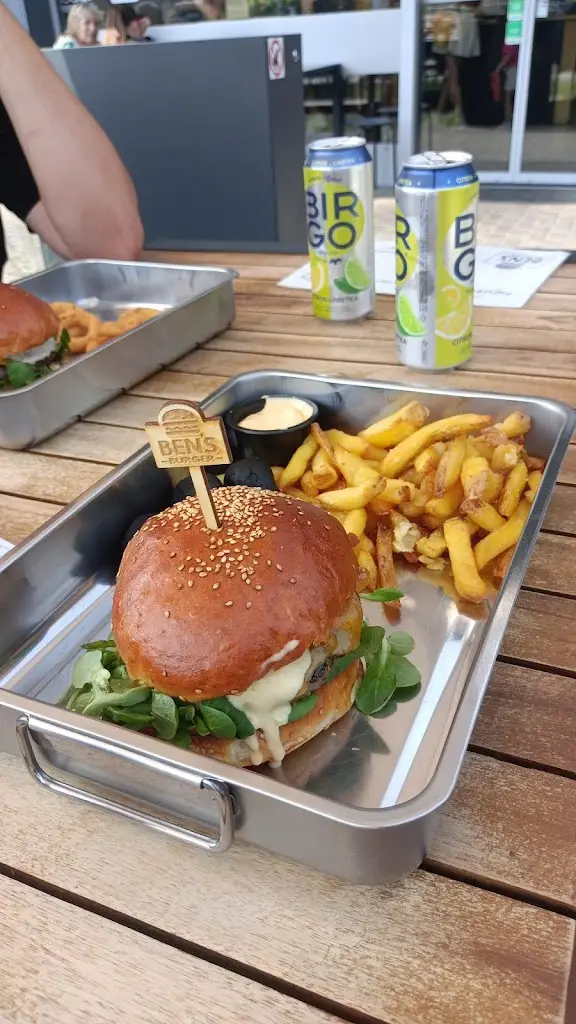Kristýna Vacardová_Ben's Burger_Benátky nad Jizerou_review