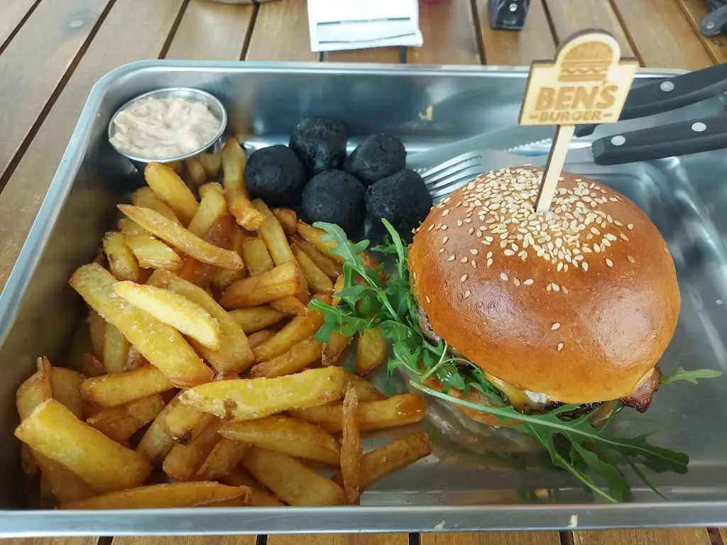 Ben's Burger_Benátky nad Jizerou_slider_image_3