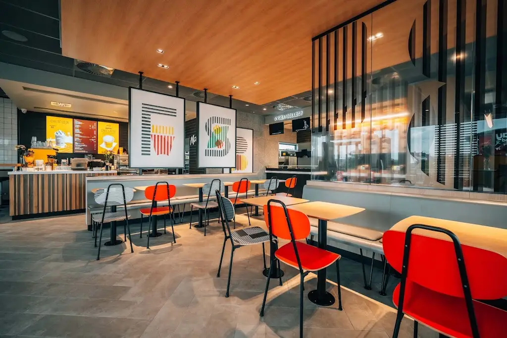 McDonald's_Benátky nad Jizerou_slider_image_3