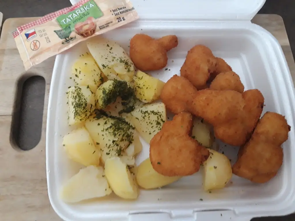 Deeenyy Deeenyy_Restaurace Pizza Papi_Červené Pečky_review