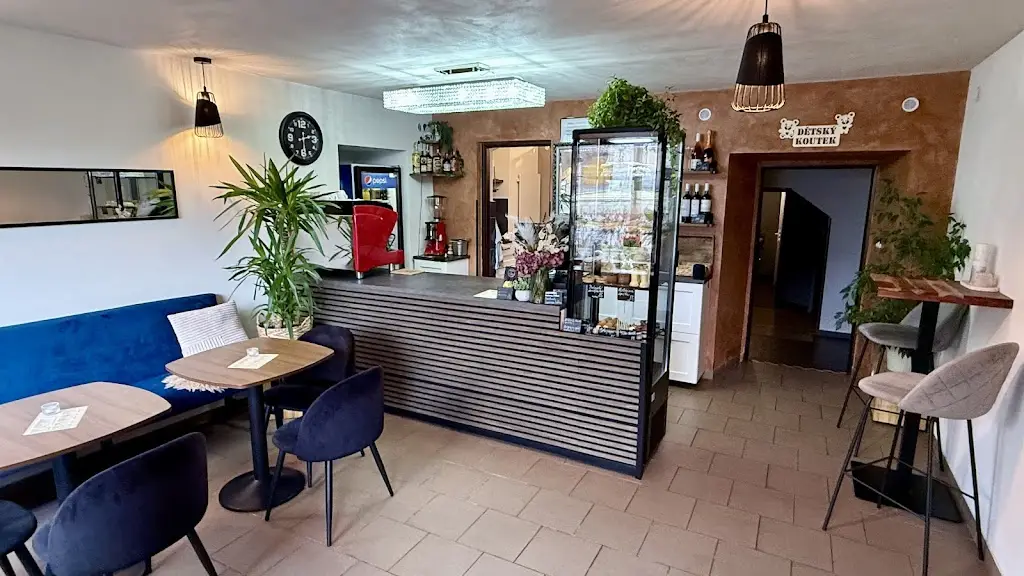 Kavárna Kafíno_Červené Pečky_slider_image_1
