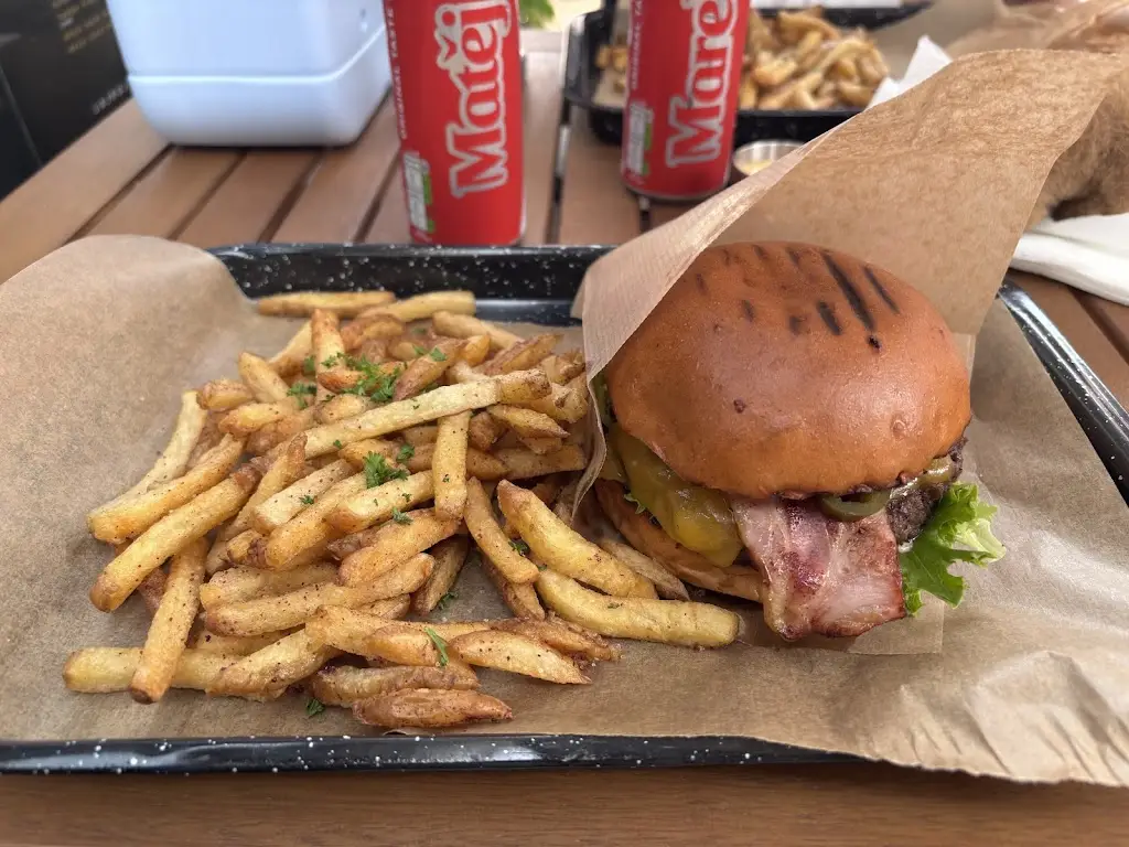 Ana Gulua_BEJKN bistro_Čáslav_recensione